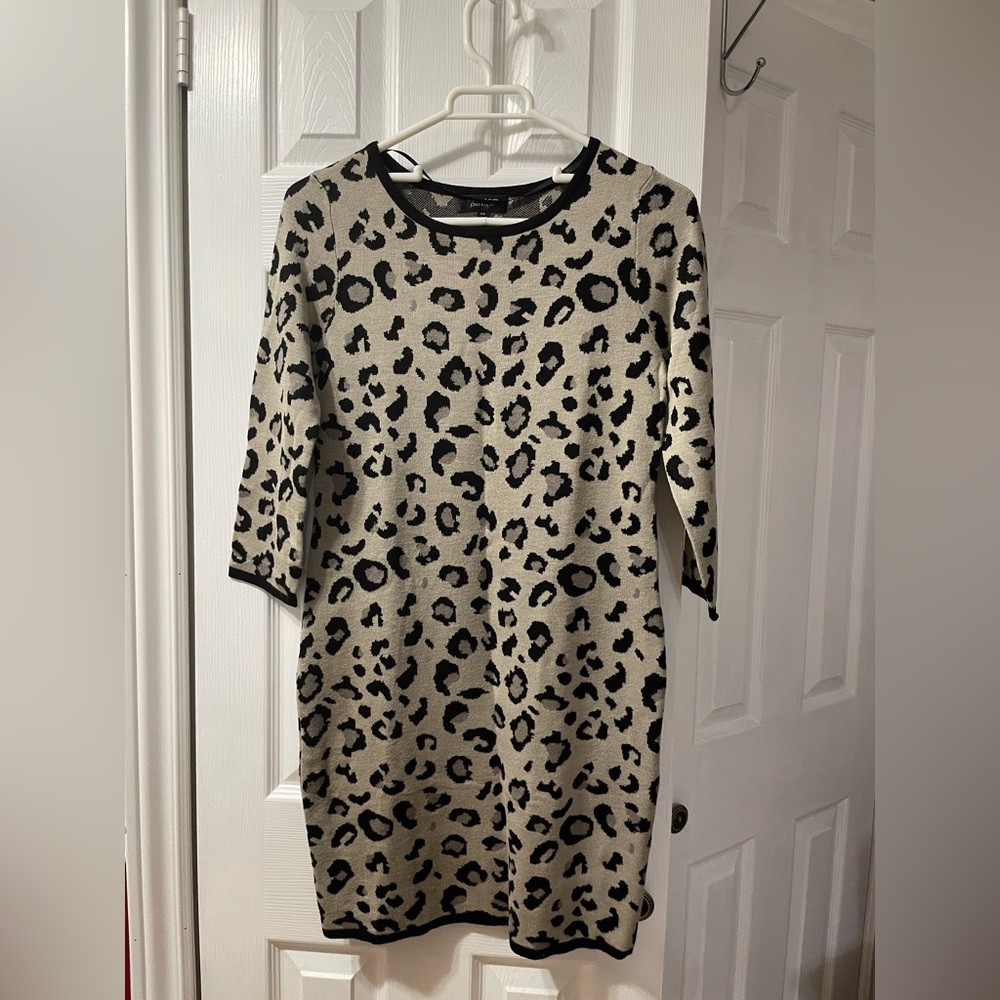 NWOT  Spence Knitted Animal Print Dress